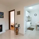 Calista شقة غاباس