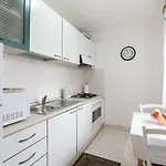 דירה Calista